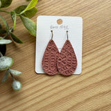 Taylor- Rosebud Kaleidoscopic Embossed