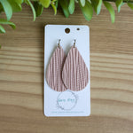 Taylor- Blush Palm