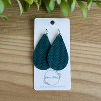 Taylor- Teal Fishtail