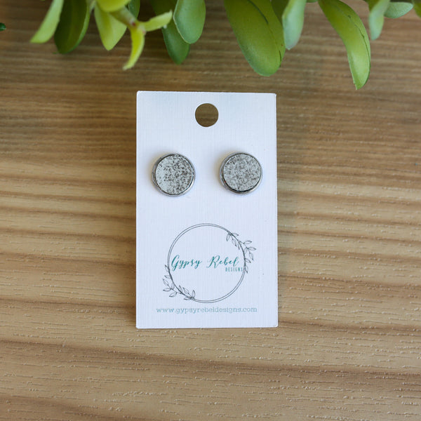 Stella- Silver & White Metallic